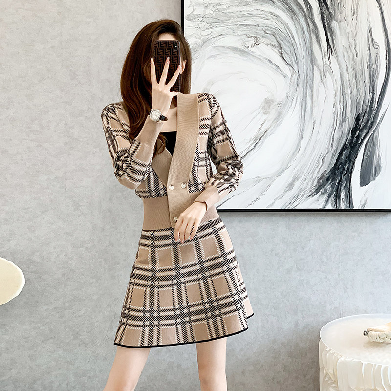 法式气质小香风套装女2025秋季新款时尚休闲小个子上衣针织两件套,女装/女士精品,大码套装,淘宝优惠券,粉丝福利购,淘宝优惠卷