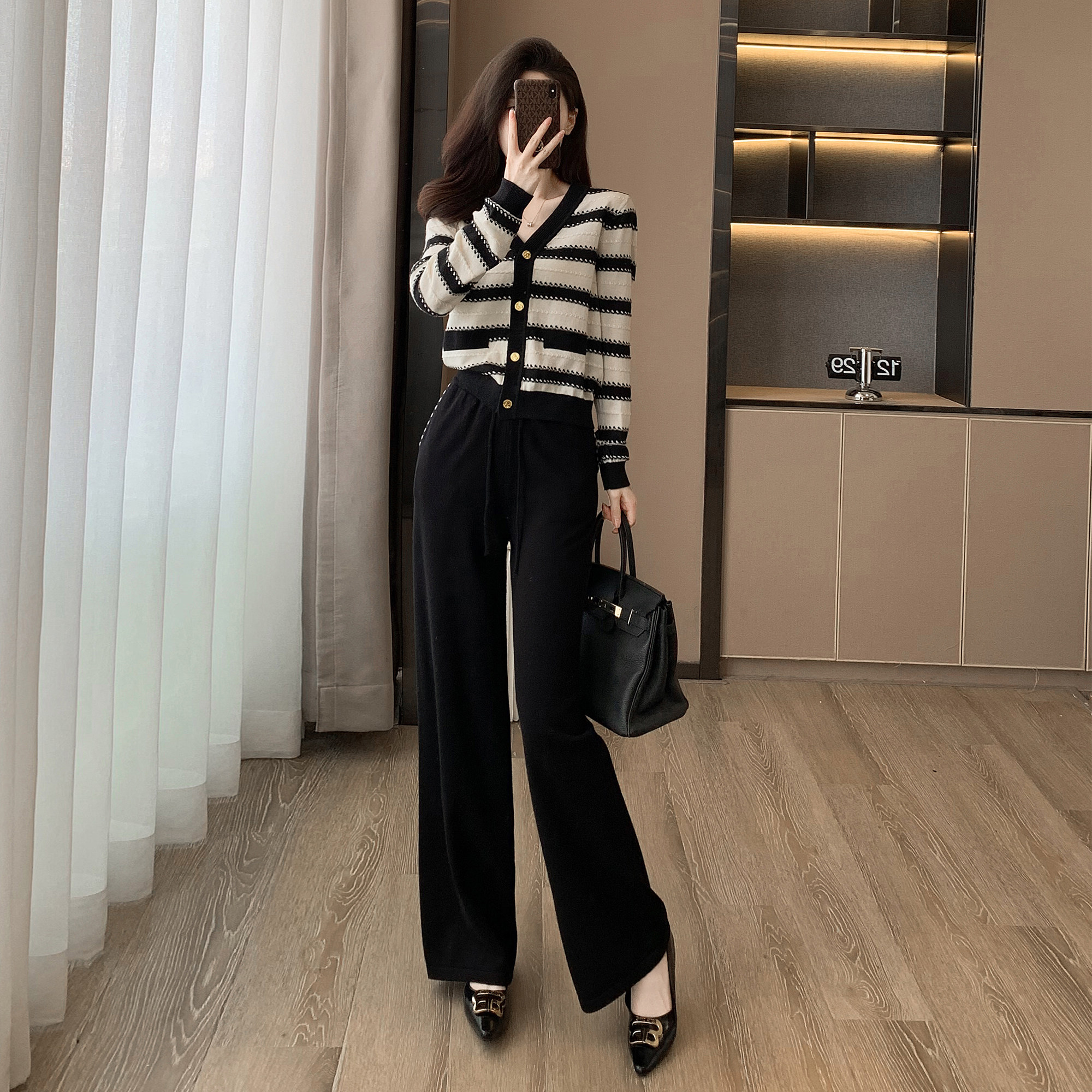 小香风针织套装女早秋新款条纹v领针织衫上衣阔腿长裤休闲两件套