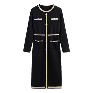 小香风长款修身针织连衣裙女2025春秋季新款长袖打底赫本小黑裙子