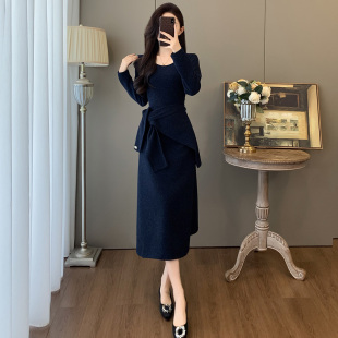 高级设计感独特别致小众披肩连衣裙女秋冬季 气质收腰内搭打底长裙