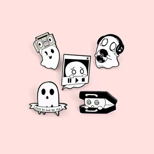 Pin Club | Cute Ghostly Enamel Brooch Music Box Badge Hallow