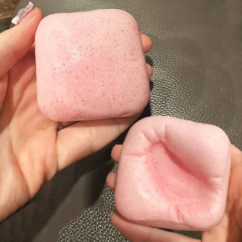 1/2pc Mini Toast Slow Rising Squishy Bread Anxiety Relief De