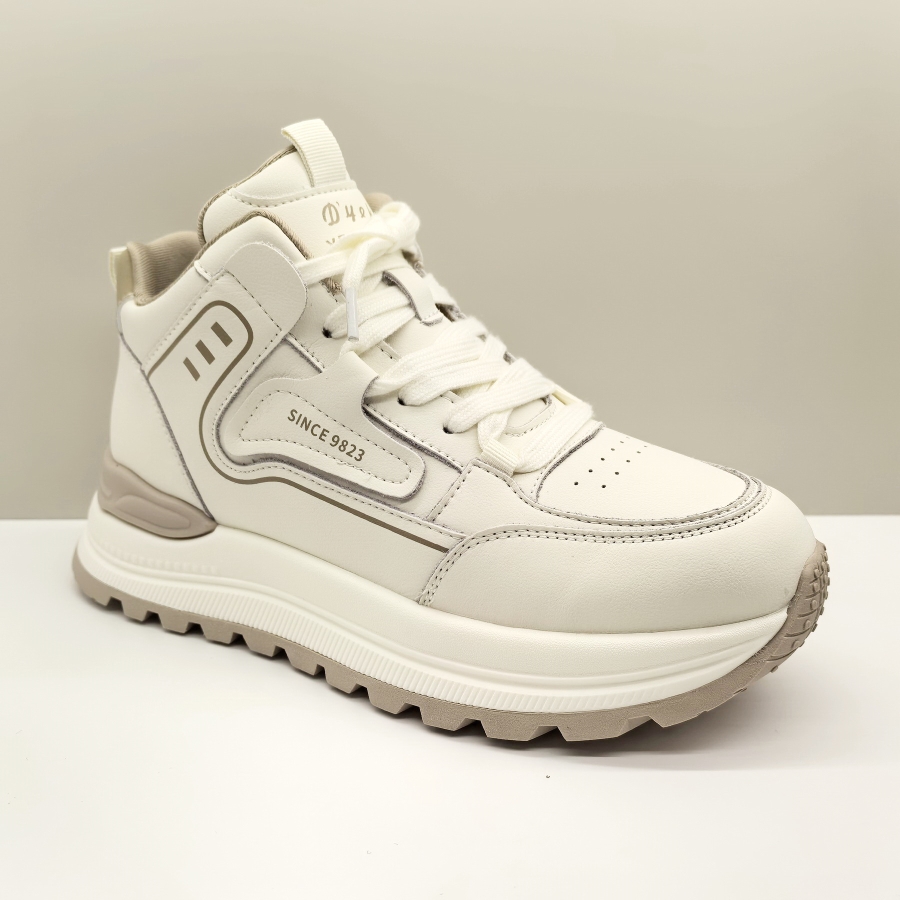 意尔康女鞋2024秋季新款学生高帮系带休闲板鞋百搭运动小白鞋女潮