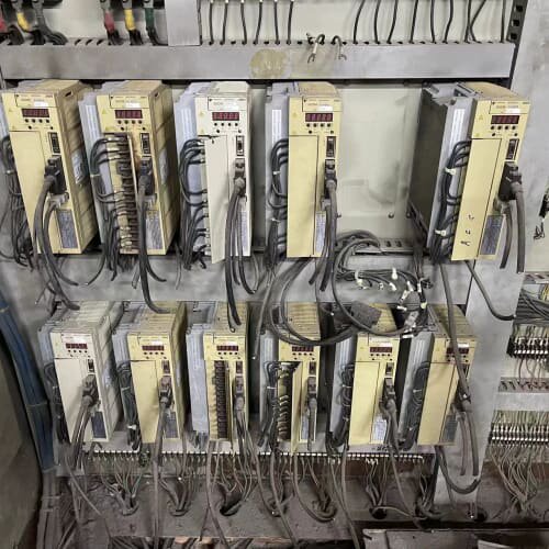 议价安川伺服电机SGDM-1EADA，15kw有配套电机可维修
