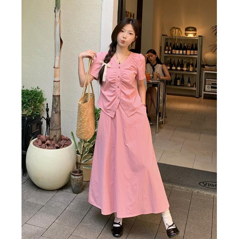 法式V领褶皱衬衫半身裙套装女夏季大码胖mm度假风时尚显瘦两件套