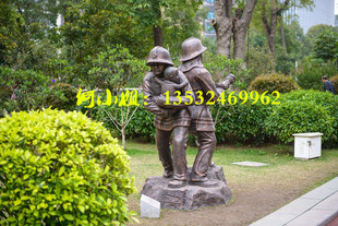 塑造消防主题公园定制玻璃钢仿铜人像雕塑树脂消防员人物警察雕像