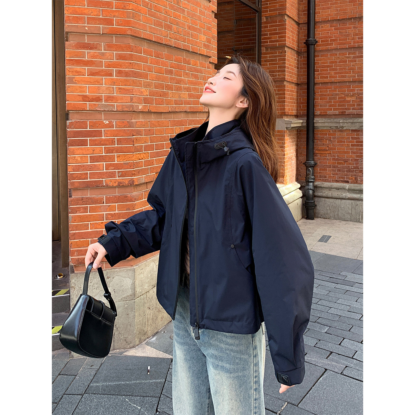 慵懒风冲锋衣外套女春秋短款2026新款韩版宽松显瘦小个子连帽夹克