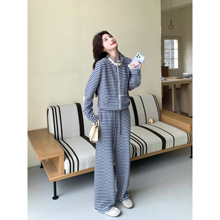 2026早春新款复古慵懒松弛感蓝白条纹蕾丝卫衣休闲阔腿长裤套装女