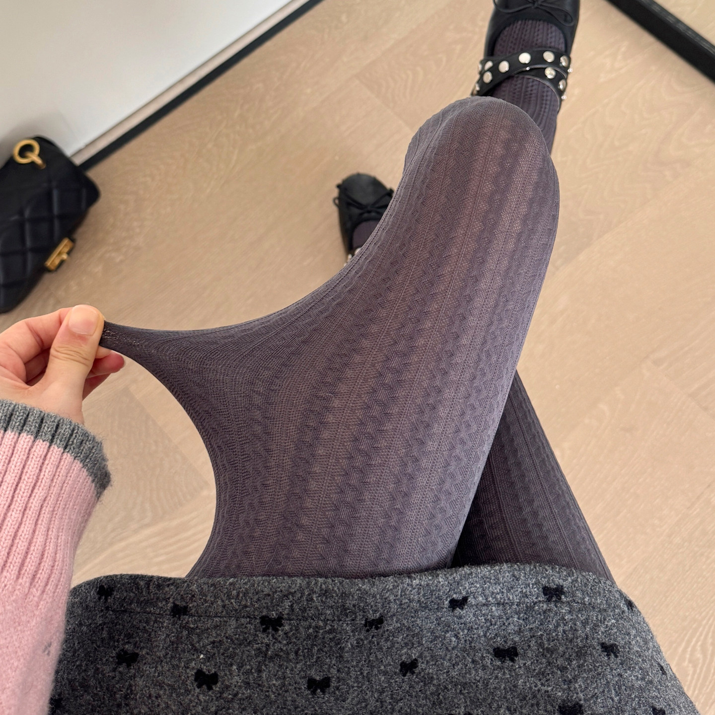深灰色打底裤女秋冬款天鹅绒jk奶白色丝袜日系麻花纹咖啡色连裤袜