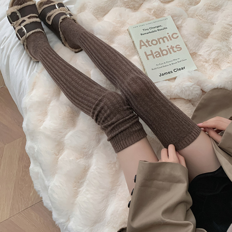 秋冬款羊毛美拉德咖啡色过膝袜女