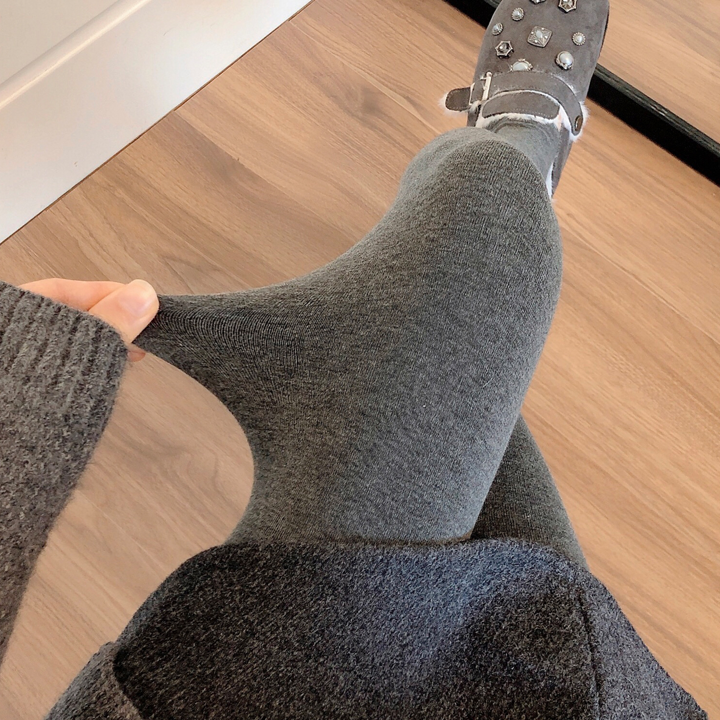 烟灰色连裤袜加绒深灰色打底裤袜