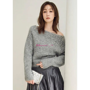 喜欢毛绒绒的感觉！纯元F家 一字肩水钻羊毛针织衫毛衣FWNT255107