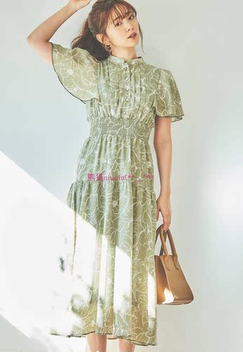 甜美荷叶飞袖印花百搭时尚连衣裙