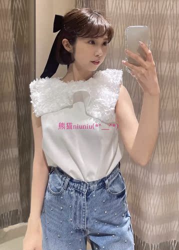 气质款立体大花瓣领纯色无袖衬衫