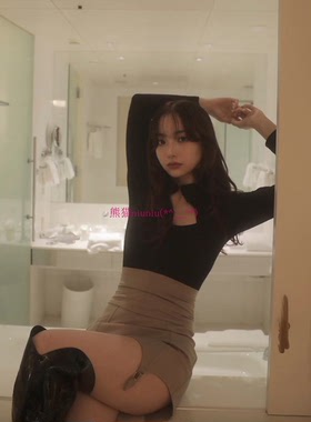 甜美性感打底！纯圆单，Me1t 镂空泡泡袖翻领针织上衣 ML30717