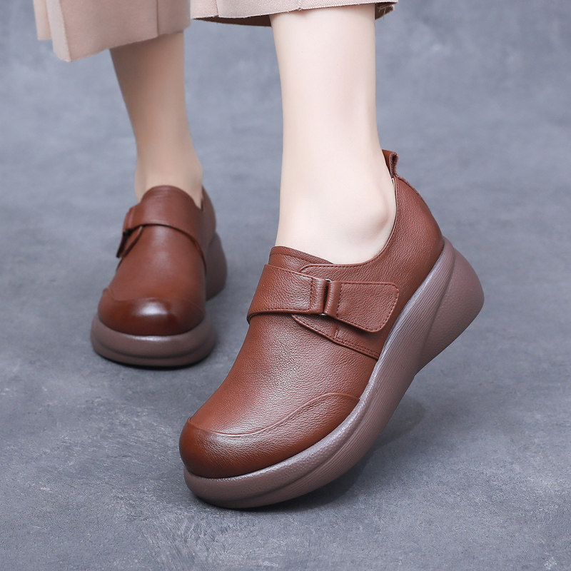 真皮春秋坡跟厚底中老年单鞋舒适新款中跟妈妈鞋大码43宽胖脚女鞋,女鞋,深口单鞋,淘宝优惠券,粉丝福利购,淘宝优惠卷