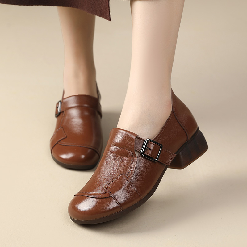 玲峰大码真皮女鞋柔软舒适透气