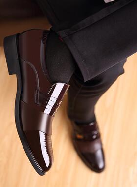 男士皮鞋商务正装鞋子软底透气英伦韩版套脚黑色休闲秋冬季爸爸鞋