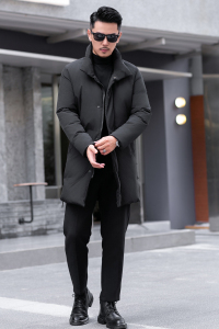 主推2024商务加厚新款男士中长款90白鸭绒羽绒服9818-P355模特图片