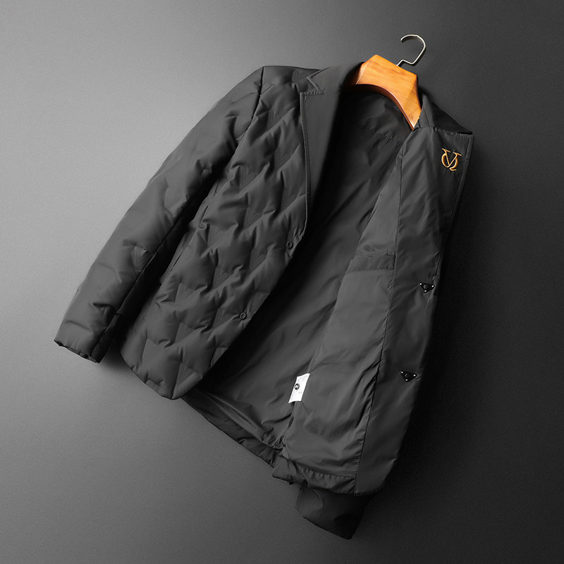 2025冬季新款西装羽绒服90白鸭绒外套9826-P245平铺,男装西服套装,钱塘6023