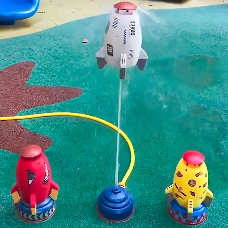 网红户外飞天喷水火箭旋转升空冲天火箭戏水喷水器夏天儿童玩具