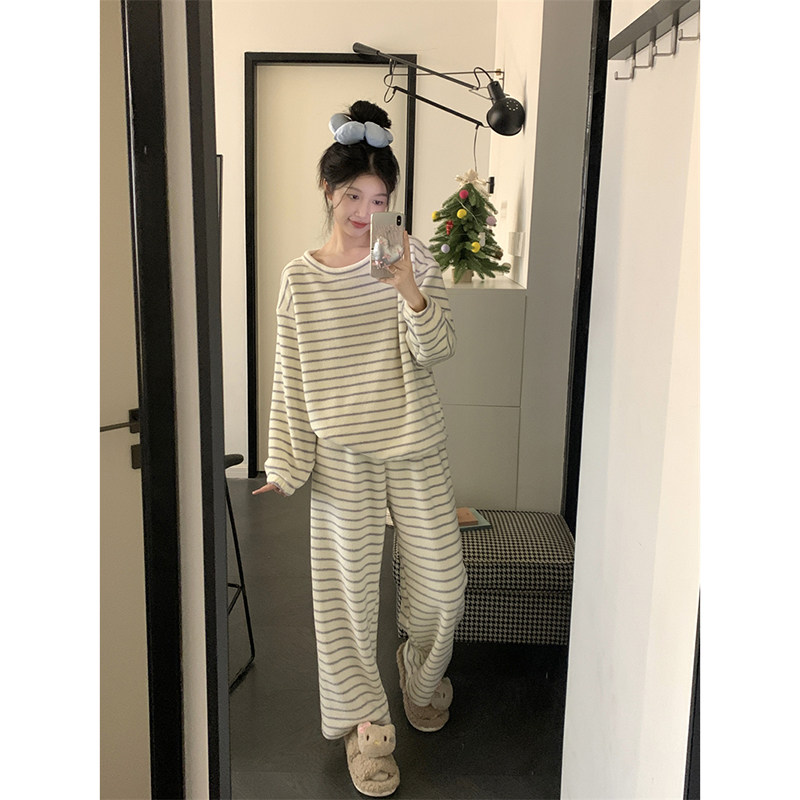 睡衣女冬季珊瑚绒加厚条纹法兰绒