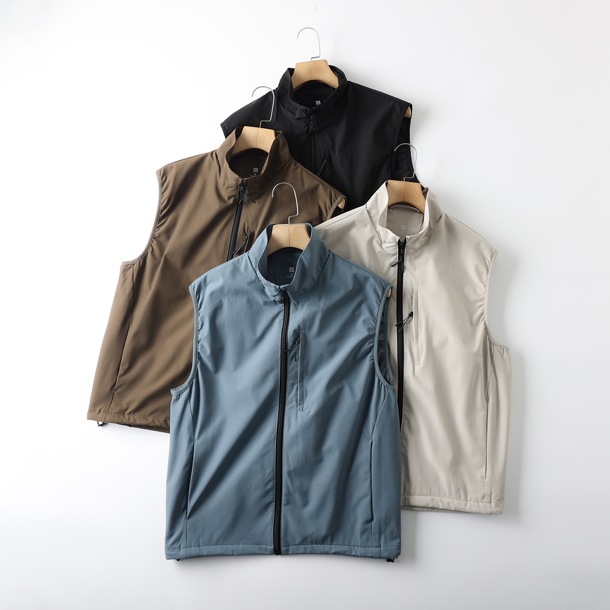 360°四面弹防风防泼水户外马甲