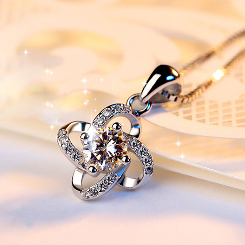 进口莫桑钻石项链女PT950铂金单钻四叶草50分吊锁骨链情人节礼物