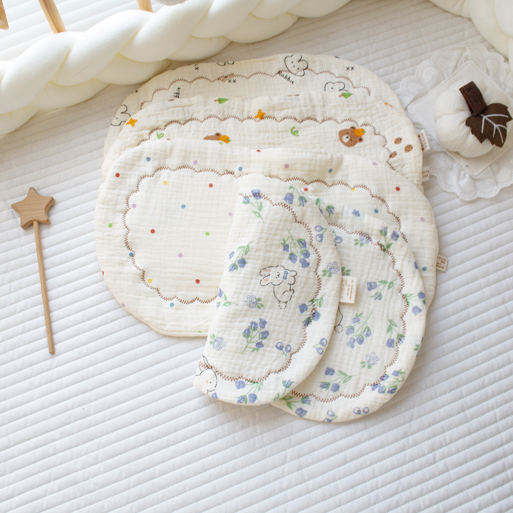 婴儿枕头0到6个月棉纱布云片枕柔软平枕巾新生拍嗝巾防吐奶小枕垫