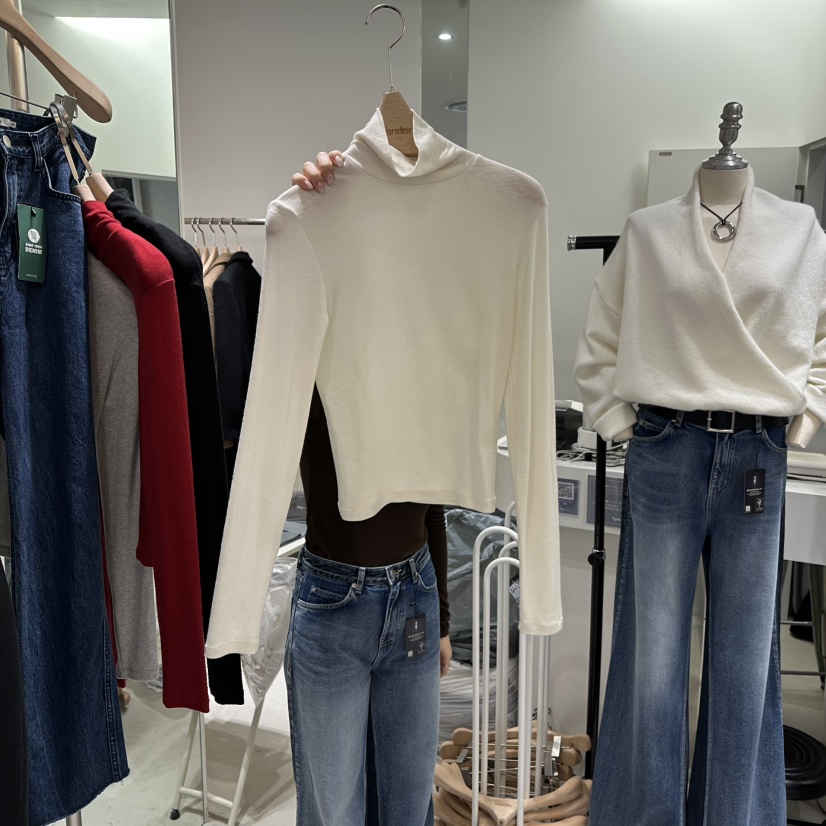 RENDER东大门㊣代购女装新款推荐时尚热卖休闲真品25秋冬长袖T恤