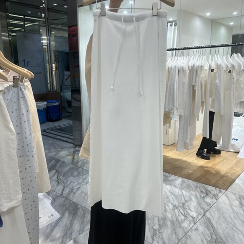 VELVET UNDERGROUND㊣韩国东大门直邮女士新款热卖人气长裙