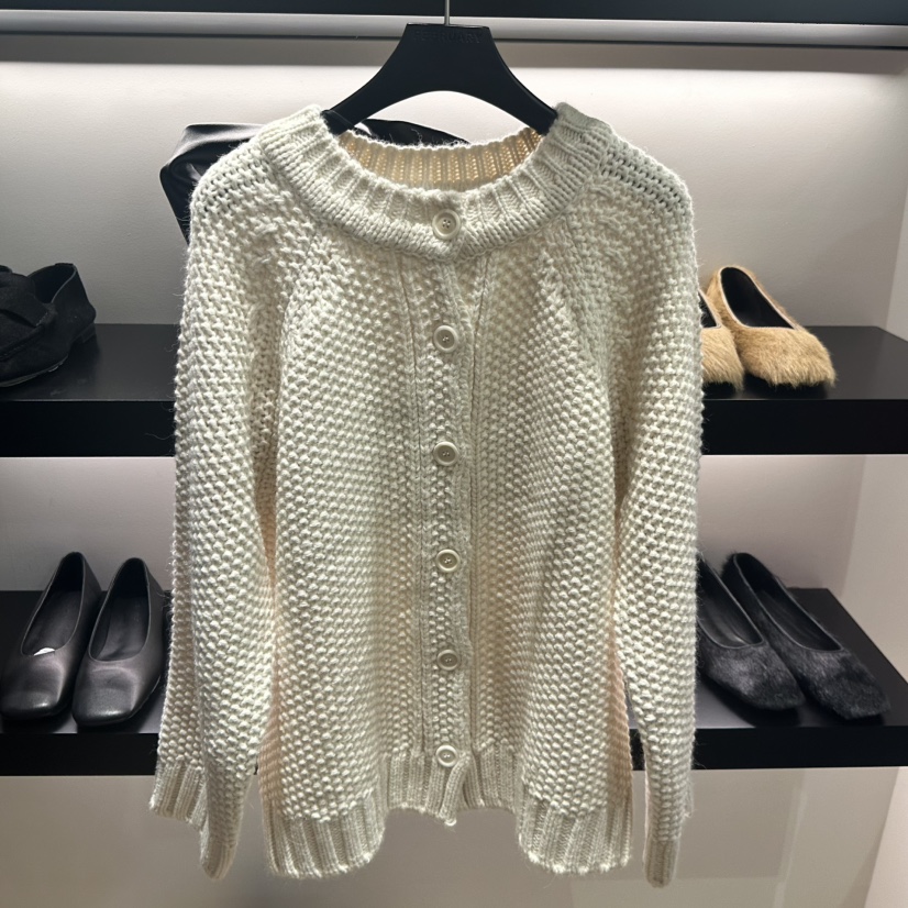 FEBRUARY 11韩国代购㊣女装新品人气真品25秋冬时尚毛衣羊毛