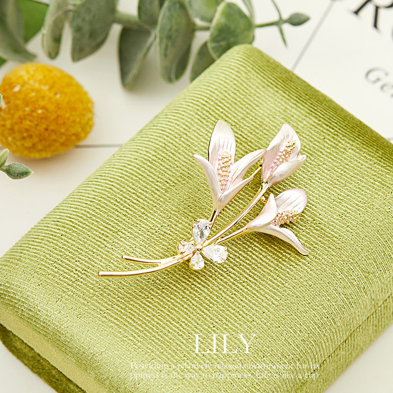 百合花胸针礼盒送老师生日伴手礼物女生闺蜜给妈妈母亲节实用高档