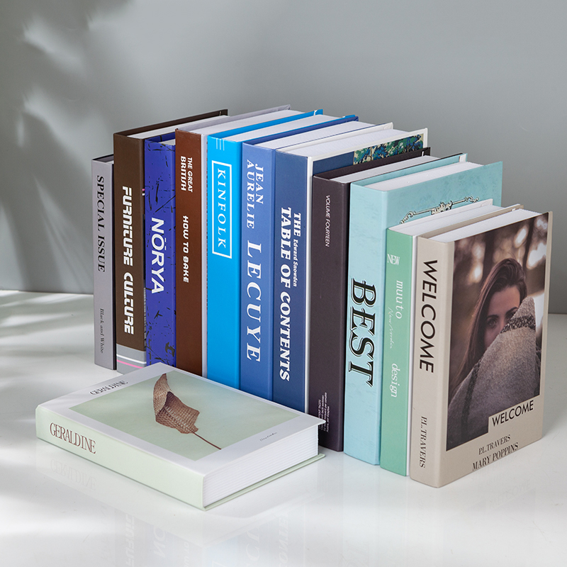 现代英文店铺软装样本书盒摆件