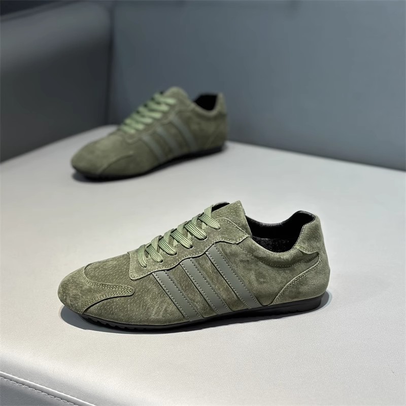 休闲百搭轻便软底三道杠男鞋