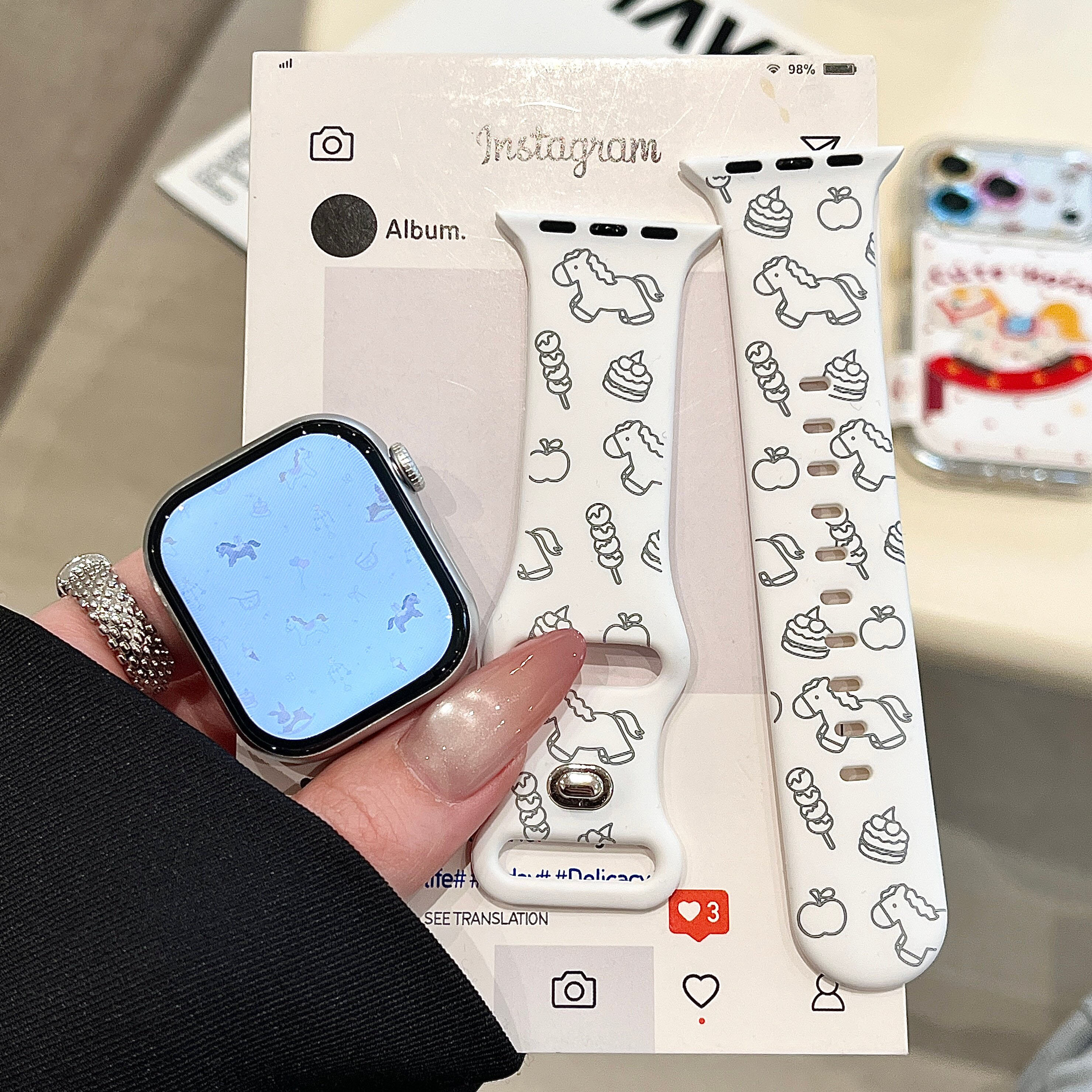 卡通糖葫芦小马适用苹果iwatchS11硅胶表带applewatchs10/S9/S8/7
