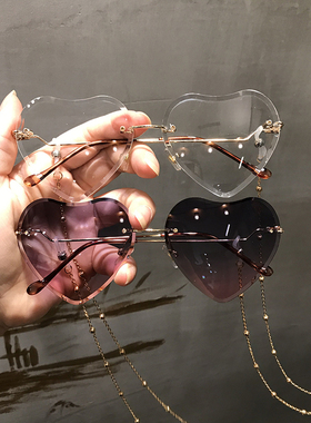 网红链条爱心墨镜女新款韩版潮ins眼镜无边框防紫外线链子太阳镜