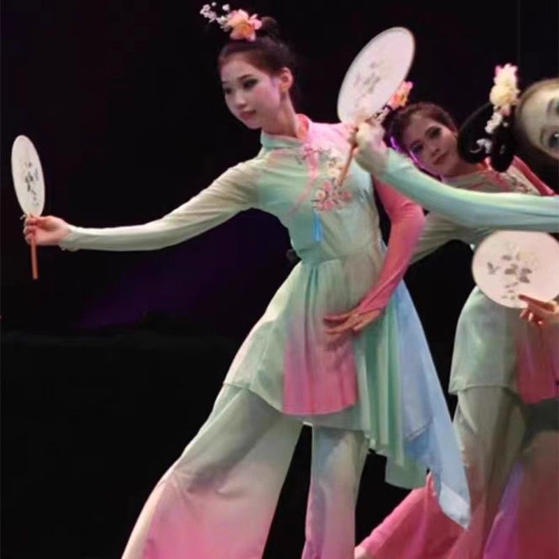 淡妆浓抹总相宜舞蹈服装