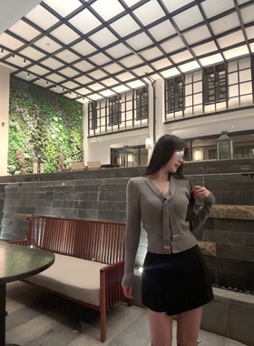 Sin boutiqueT.B撞色飘带设计V领显瘦针织开衫女秋冬百搭内搭毛衣