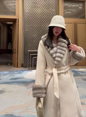 Sinboutique冬季新款白色呢大衣女中长款环保水貂绒毛领毛呢外套