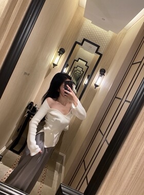 Sin Boutique 法式优雅性感方领宫廷胸托修身弧线下摆针织衫毛衣