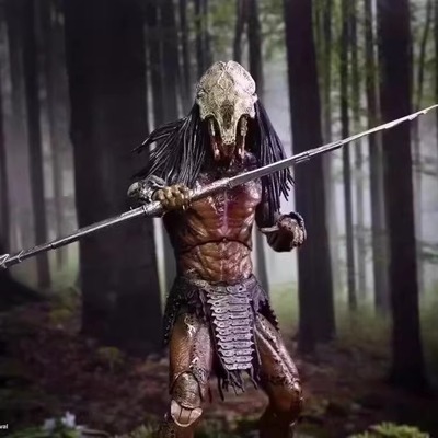 铁血战士手办NECA野性掠食者