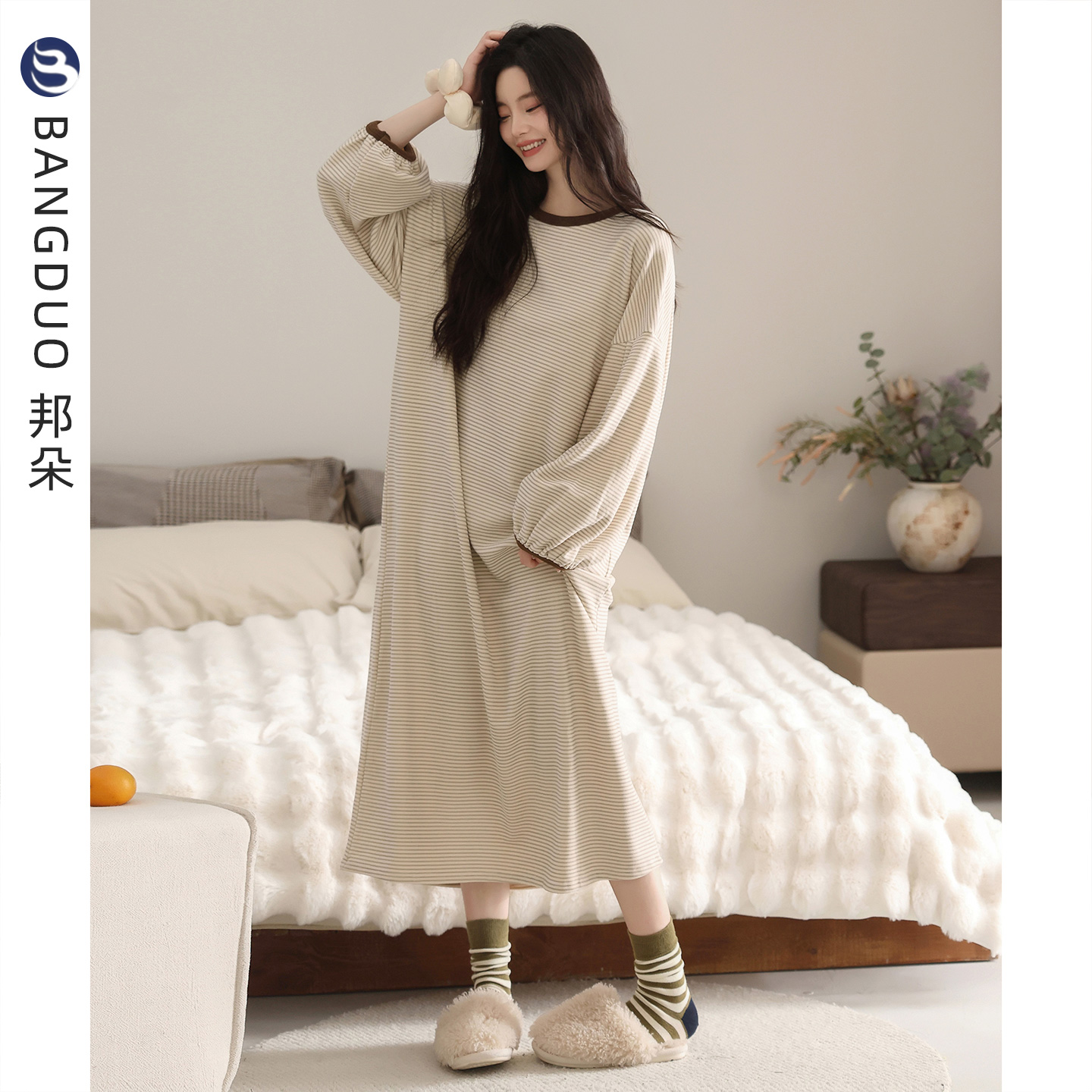 睡衣女士秋冬德绒长袖睡裙