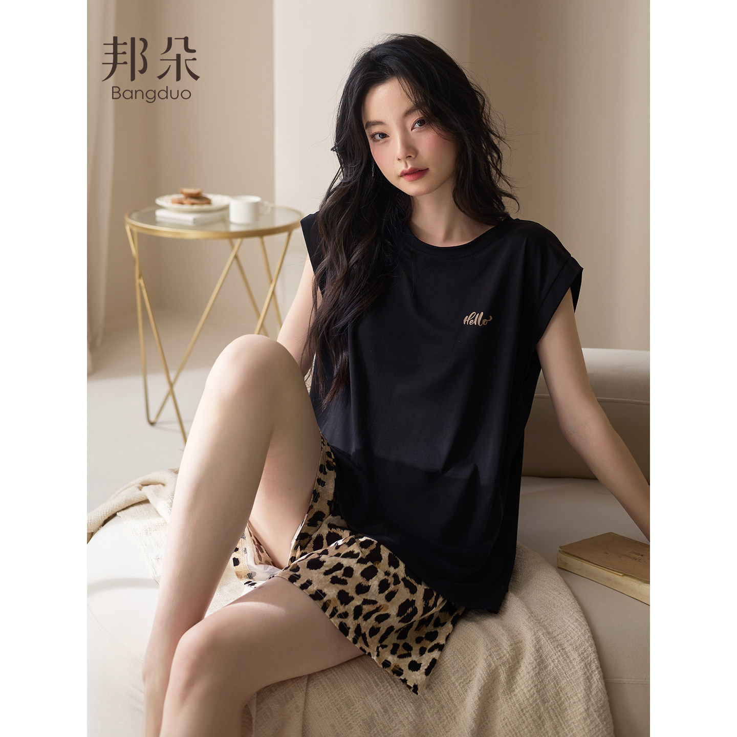 睡衣女夏季莫代尔背心短裤家居服图片