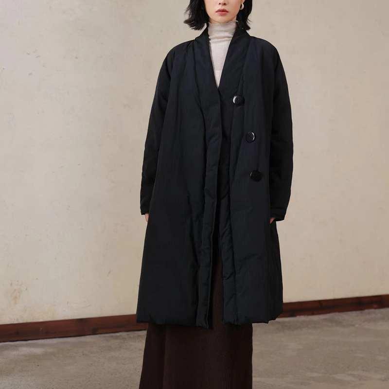 孔米2024新款宽松长款斗篷高端V领白鸭绒外套女款保暖羽绒服大码