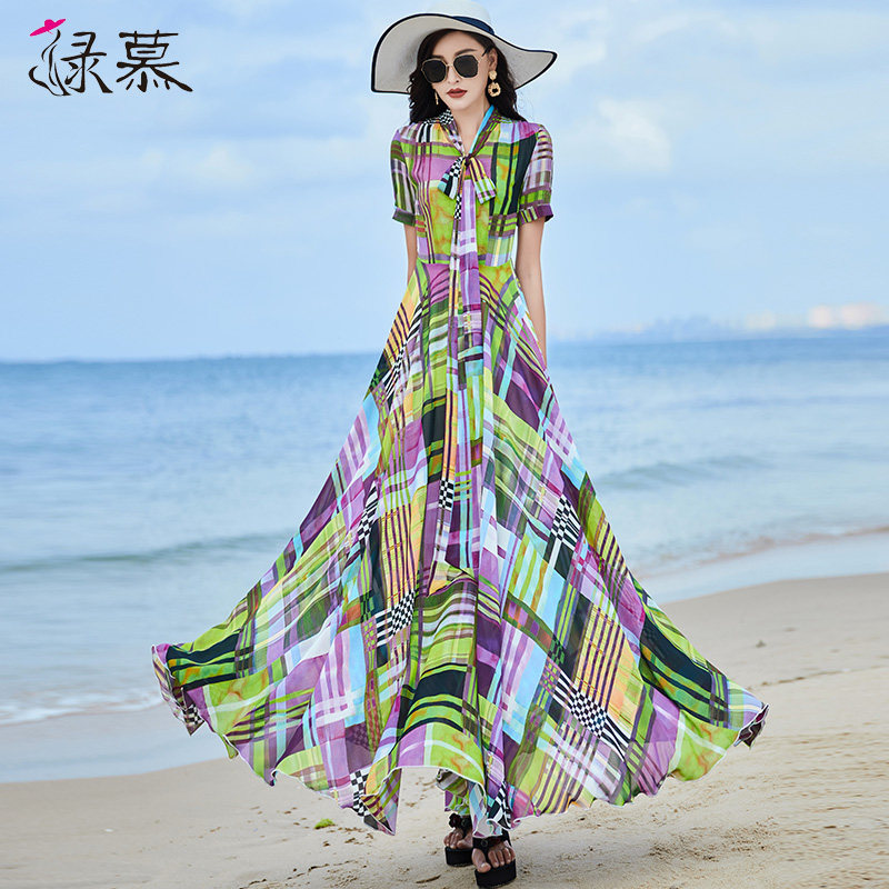 雪纺连衣裙女长款2022春夏季新收腰显瘦气质印花格子时尚大摆长裙
