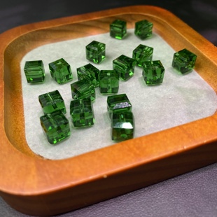 祖母绿水晶方糖刻面切面散珠方块珠子DIY手链项链饰品配珠隔珠子