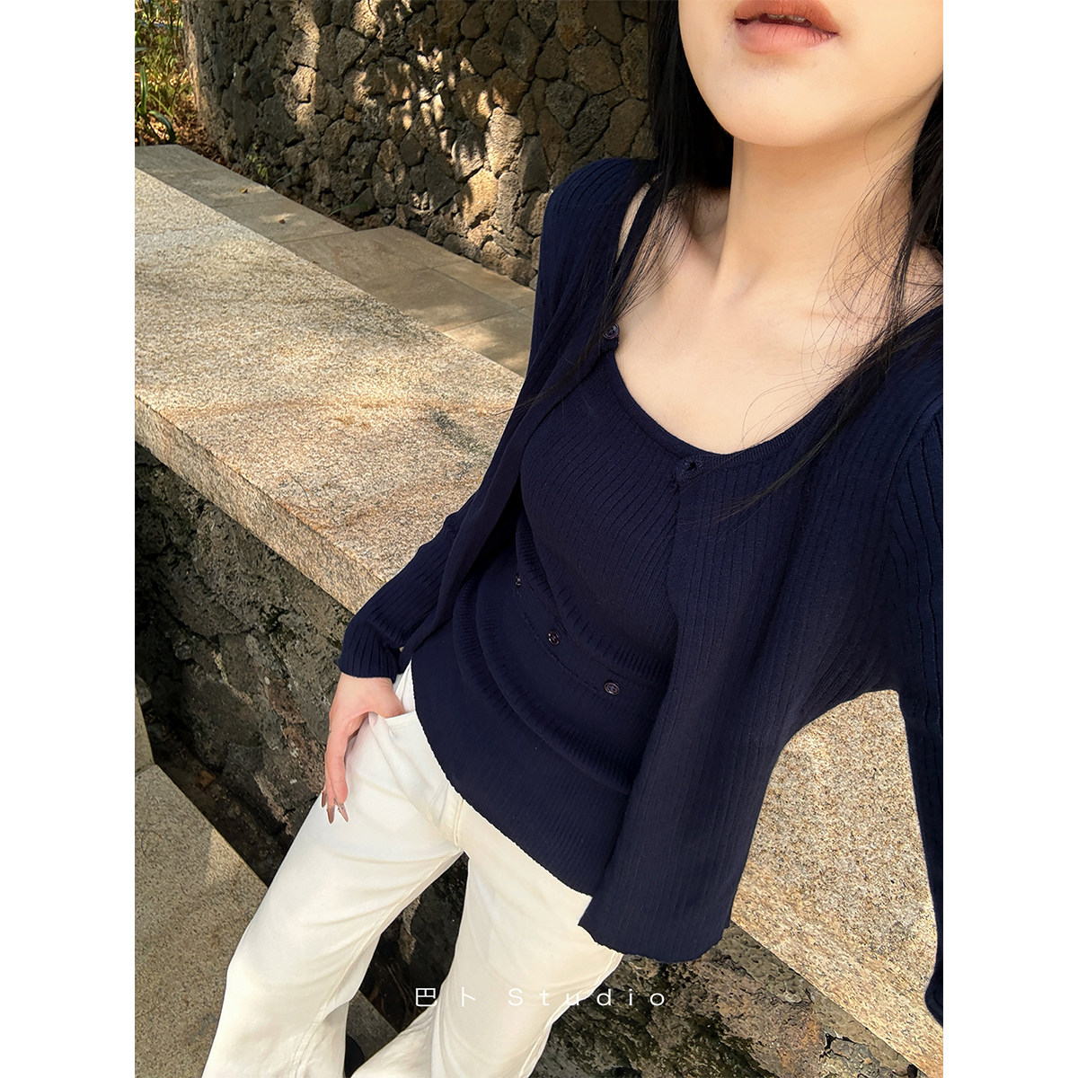 巴卜Studio 藏青色吊带麻花针织衫两件套女春季气质显白显瘦上衣