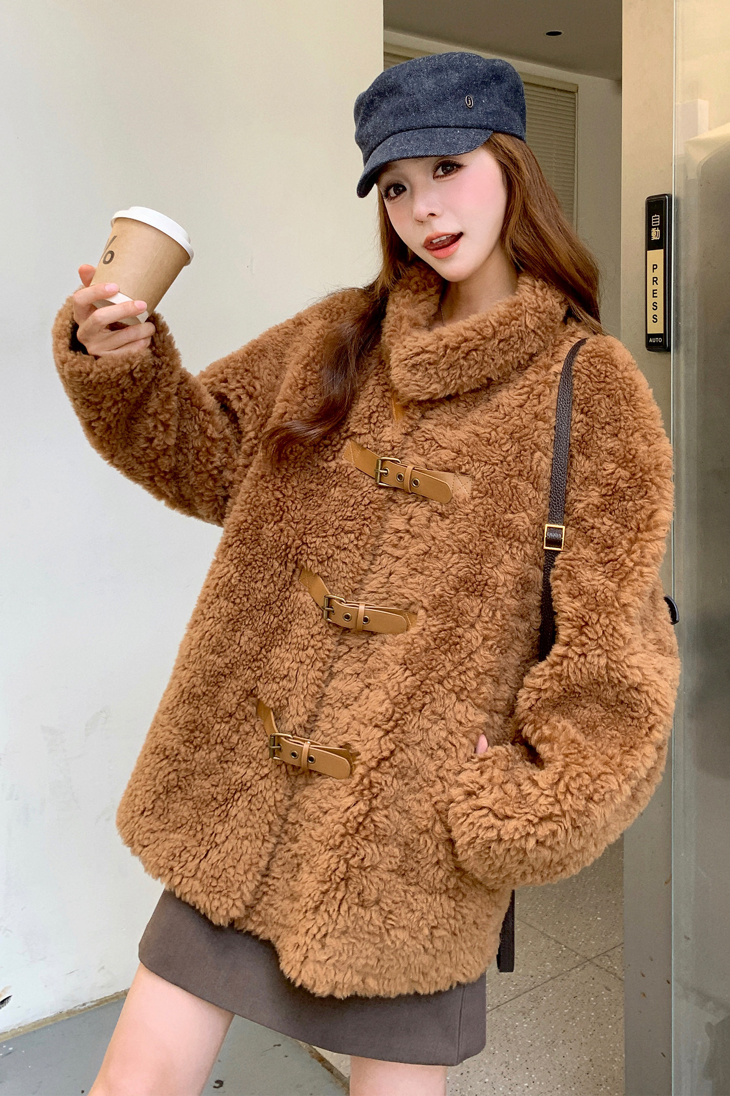 新款现货！皮毛一体外套毛绒大衣冬浙宝180A/货号M016/P195/K288,女装短外套,浙宝180A