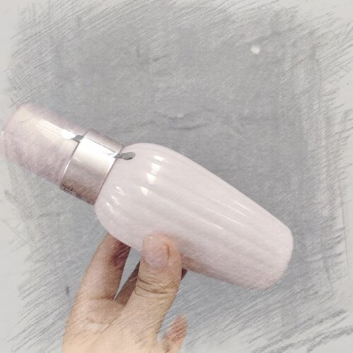 极少！日本牛油果乳液150ml  清爽不腻控油祛痘闭口保湿提亮